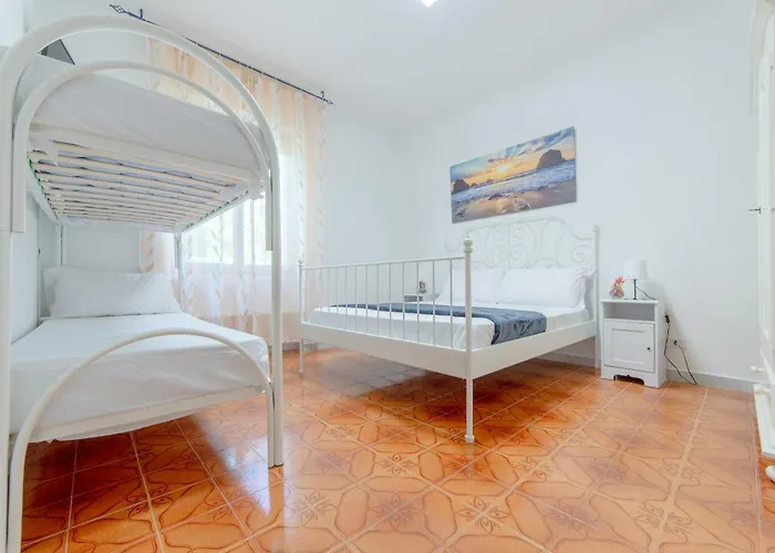 Guest house Baia Verde - Summer